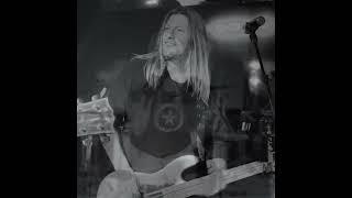 Rockaholix at the Cove
