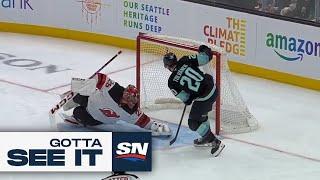 GOTTA SEE IT: Jacob Markstrom Commits Pair Of Grand Larcenies To Keep Lead