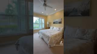 "Sandy Shores Retreat: Prime Property near Anna Maria Island"