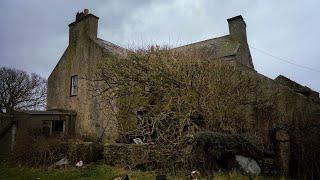 CREEPY ABANDONED HOUSE ISOLATED IN THE WELSH HILLS