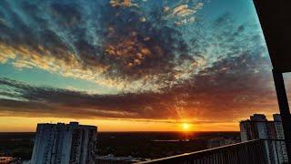 Chill Beat Tape / Mood Music to Soothe the Soul / Sunrise Balcony View Over the City