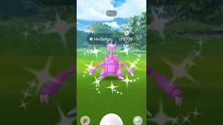 Shiny Mega Heracross Raid Day #PokemonGO