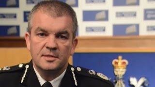 Met police apologises over undercover officers