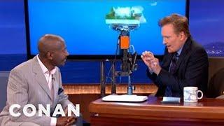 Micro-Sculptor Willard Wigan Pt. 1 11/06/12 | CONAN on TBS