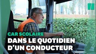 Conducteur de car scolaire et maire, il nous raconte son quotidien à deux casquettes