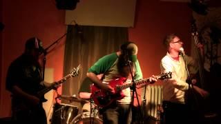 The Memphis Dives perform "Fire and Whiskey" live at Cà d'Zan House Concerts 11/21/2014