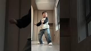 Lucky Baby - Jin Yao | He is doing his favorite thing!  #dance #Moveslikejagger #cute