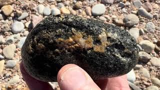 Rockhounding “The Slab” on the Llano River