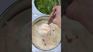 말랑딸기찹쌀??떡 나왔습니다~^.^ | 배라 3월 이달의 맛