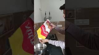 Cooking Sikh Raha hu 🫕 || #shorts #ytshorts #viralshorts #trending #cooking ||