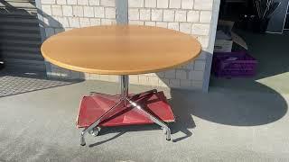 Vitra Segmented Table rund