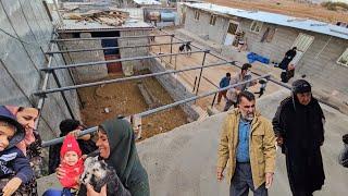 Jan Bibi, a nomadic woman, bakes delicious bread for the men of the house to return from the city