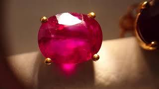 Ruby gemstone from Myanmar: No Heat, Pigeon Blood Red (vivid red) pigeon blood ruby