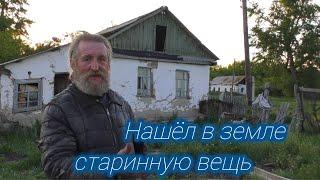 Судьба привела нас в очень старое село Красносельское.