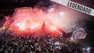 Torcida do Santos cantando o hino do clube durante ruas de fogo (26.07.2017)