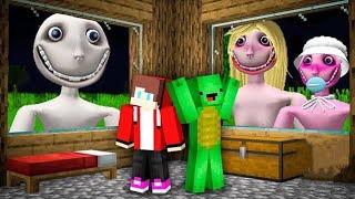 I FOUND SCARY WHITE GHOST FAMILY  IN MINECRAFT | MINECRAFT HORROR |