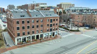 269 Commercial Street, Portland, ME Presented by Mary Sue Mainella.