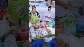 Lady Two, a young woman who fights to sell salads to earn a living. in Thailand #streetfood #Shorts