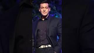 #SalmanKhan vs #AmitabhBachchan: The #Ultimate #Bollywood #Showdown #viral #facts #shorts #new #aksh