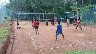 Keseruan bermain volly masyarakat di pedalaman papua