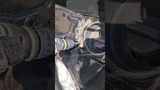 Как снимается лючок бензобака, если он приклепан, а не прикручен на болты