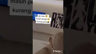 yang lagi viral nih guys,andai kakaku tidak menggoda ku