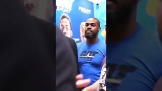 RUDE FAN HAD A DEATH WISH GOING AGAINST JON JONES ️