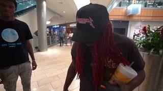 Fan finesses hustle out of $700 in the mall