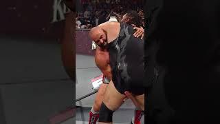 You know an announce table hates to see these big bois comin’ ‍ #WWERaw