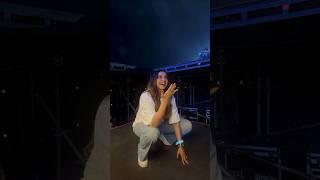 AWESOME  #deepikapadukone makes a surprise appearance at #diljitdosanjh concert #shorts #bollywood