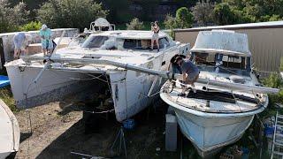 ️ Hurricane damaged catamaran. There goes the mast! 