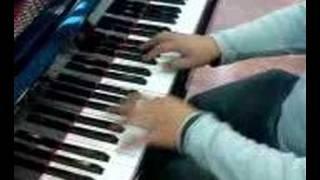Learn how to play titanic - Grand Piano