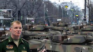 8 Minutes Ago! Russia Shows Off 24 US Abrams M1A2 Tanks Confiscated from Ukrainian Troops