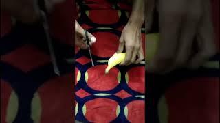 How to peel a banana safely