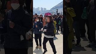 시민 노래자랑 사랑불 부산 자갈치 크루즈 선착장 옆 버스킹 공연 색소폰 연주 신동은 영상#shorts