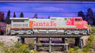 HO Scale Intermodal Train - Santa FE - BNSF