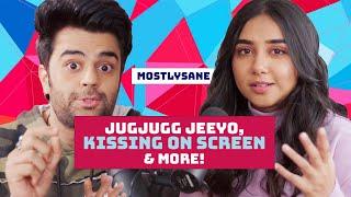 JUGJUGG JEEYO CHAT | KISSING ON SCREEN | Chartered Plane awkwardness | Maniesh Paul & Prajakta Koli