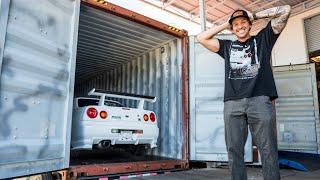 TAKING DELIVERY OF MY R34 GTR FROM JAPAN!