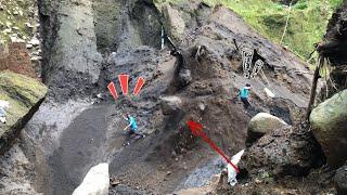 very crazy..!!! Rock man destroy cliffs that are prone to landslides