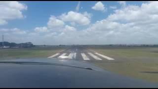 Flight One Aviation Be 58 Maasai Mara - Wilson Airport Landing