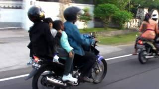 BALI Culture Part 1: Scooters, Motorbikes and Motorcycles