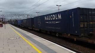 Stafford Railway Station 90024/90028 pass P4 on 4M25 on the 2nd August 2017