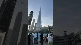 Evening time Burj Khalifa crowd #dubai #dubailife #burjkhalifa #travel #shorts