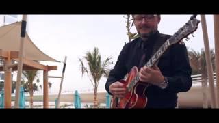 Smooth jazz solo guitarist