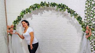 O SEGREDO para um Arco de Flores PERFEITO  com Tule e Folhagens – Fácil Rápido e ENCANTADOR!