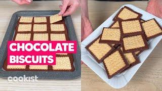 Chocolate biscuits: a sweet and delicious snack with just 2 ingredients!