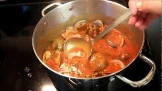 Italian Linguini With Red Clam Sauce