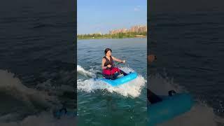 RushWave Surf Boat ,You can take a girl with you#rushwave  #Surfing #surfboard #electricsurfboard