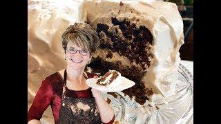 HOW TO MAKE A BLACKBERRY JAM CAKE WITH WHITE MOUNTAIN FROSTING