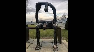 The sculpture that represents the emptiness of the soul. النحت الذي يمثل فراغ الروح